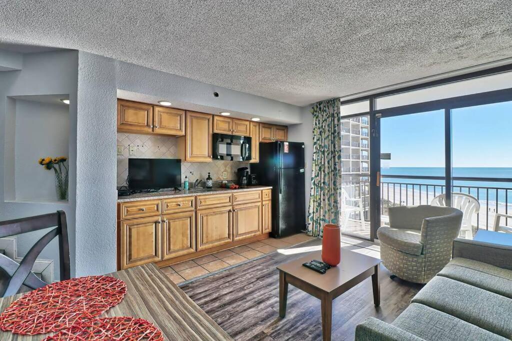 Breathtaking Beachfront Bliss! 619 Appartement