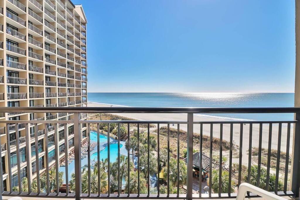 Appartement Breathtaking Beachfront Bliss! 619